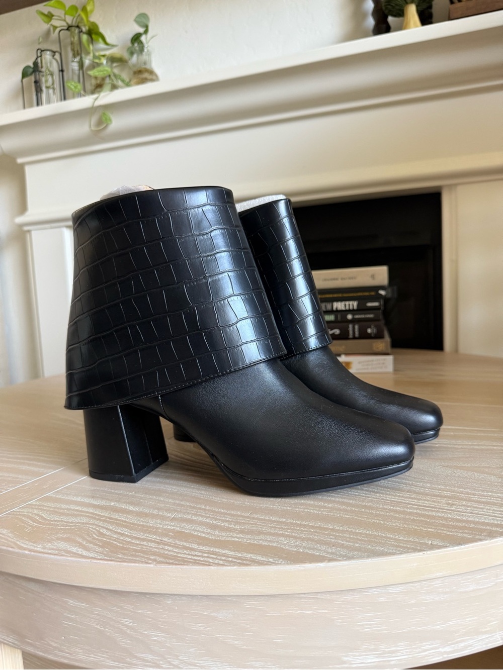 Boutique|Black Croc-Trim Block Heel Ankle Boots - Chunky heel,size 9.5•••NEW